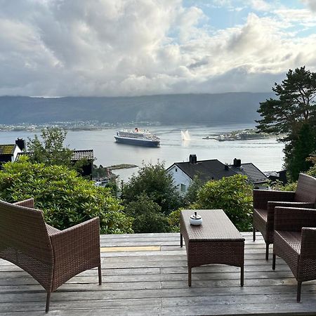Great Place With View To The Mountains And Fjord 奥勒松 外观 照片